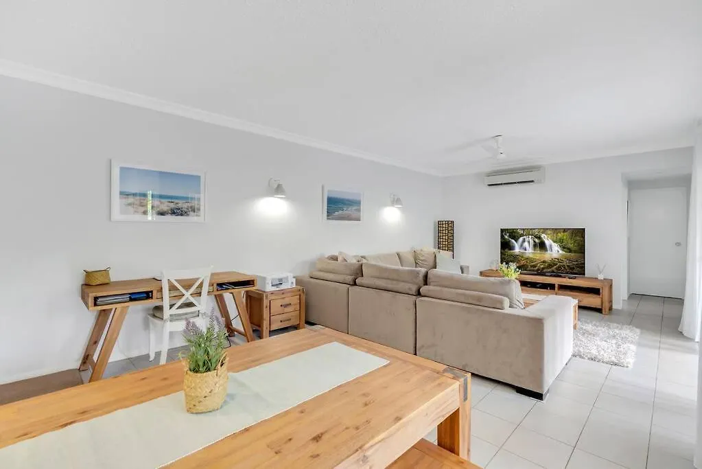 2Br The Lakes Resort Escape, 4 Pools 5 Min Airport Cairns Australia